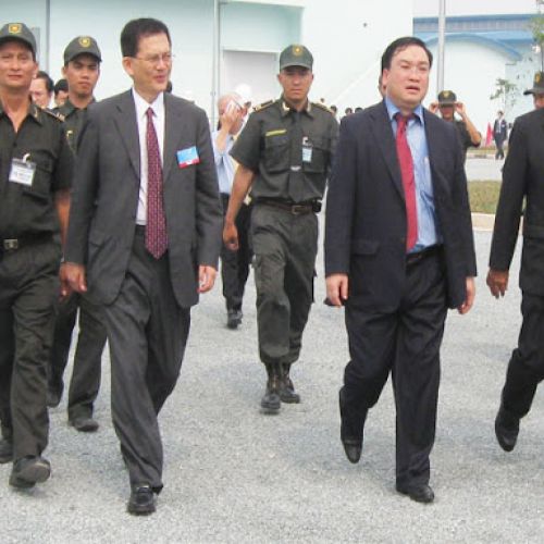 Dịch vụ vệ sĩ